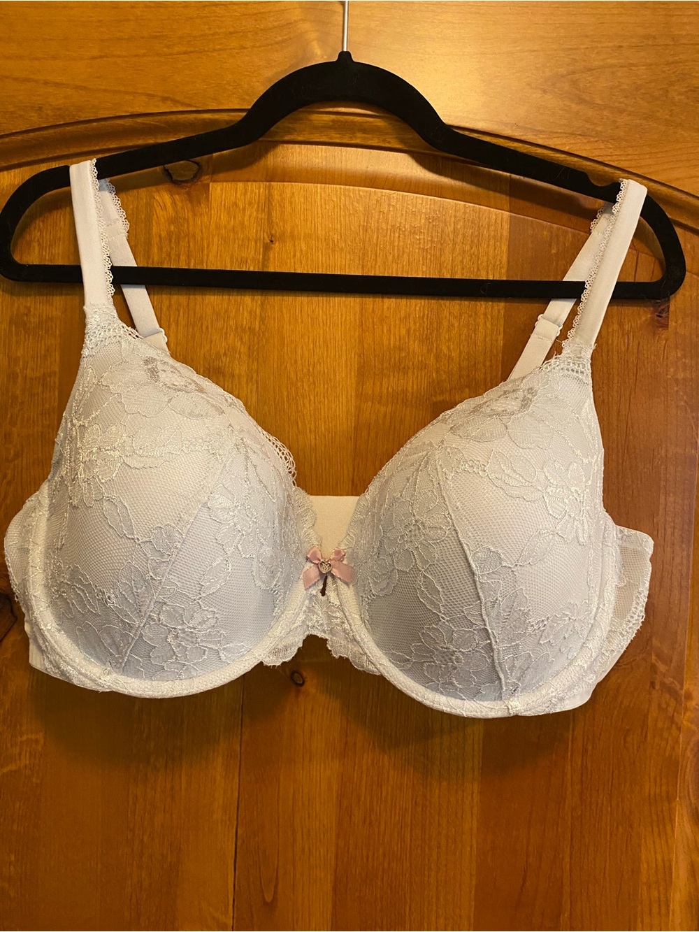 Victoria's Secret “Body by Victoria” light blue Lace Underwire Bra
